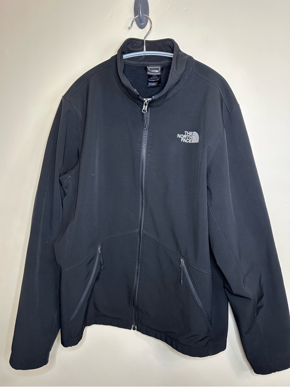 The North Face Men’s Large Black Full Zip Fleece Jacket Lightweight
